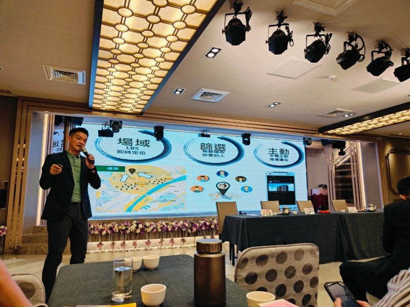 LINE_ALBUM_20240521_5月份..