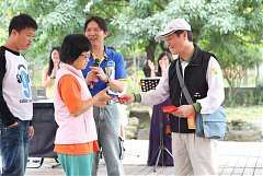 479849_578478402177418_198..