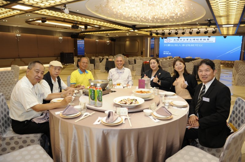 LINE_ALBUM_20240820月例會..